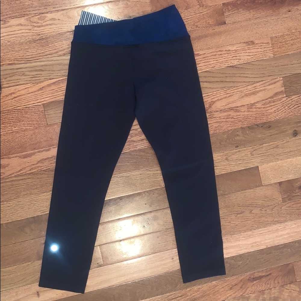 cropped 21” lululemon leggings - Picture 3 of 6
